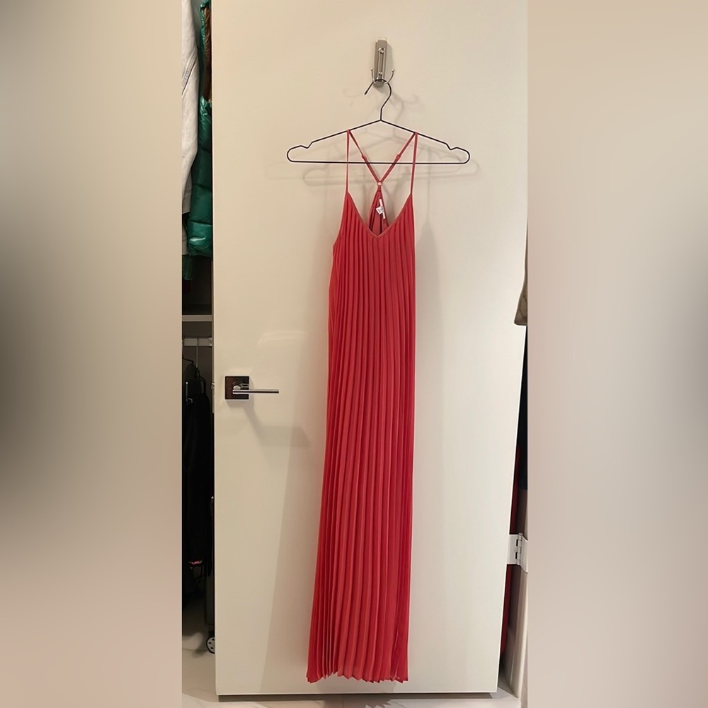 Peach color pleated maxi dress xs